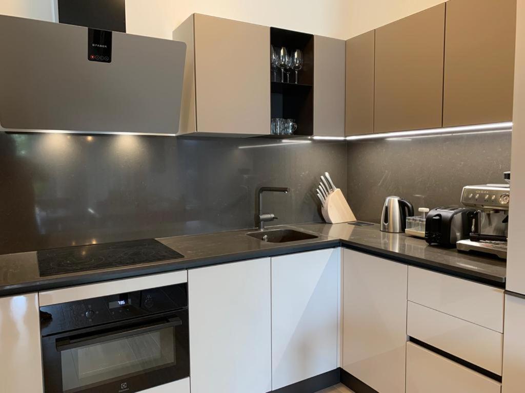 Luxury Twin Apartments אופטיה מראה חיצוני תמונה