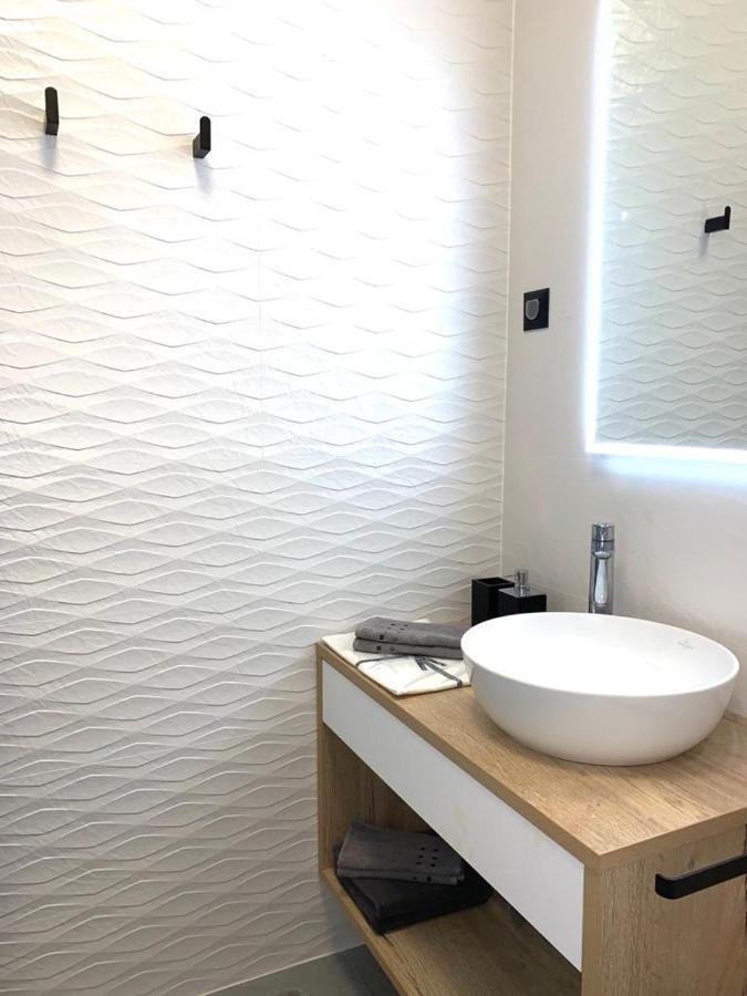 Luxury Twin Apartments אופטיה מראה חיצוני תמונה
